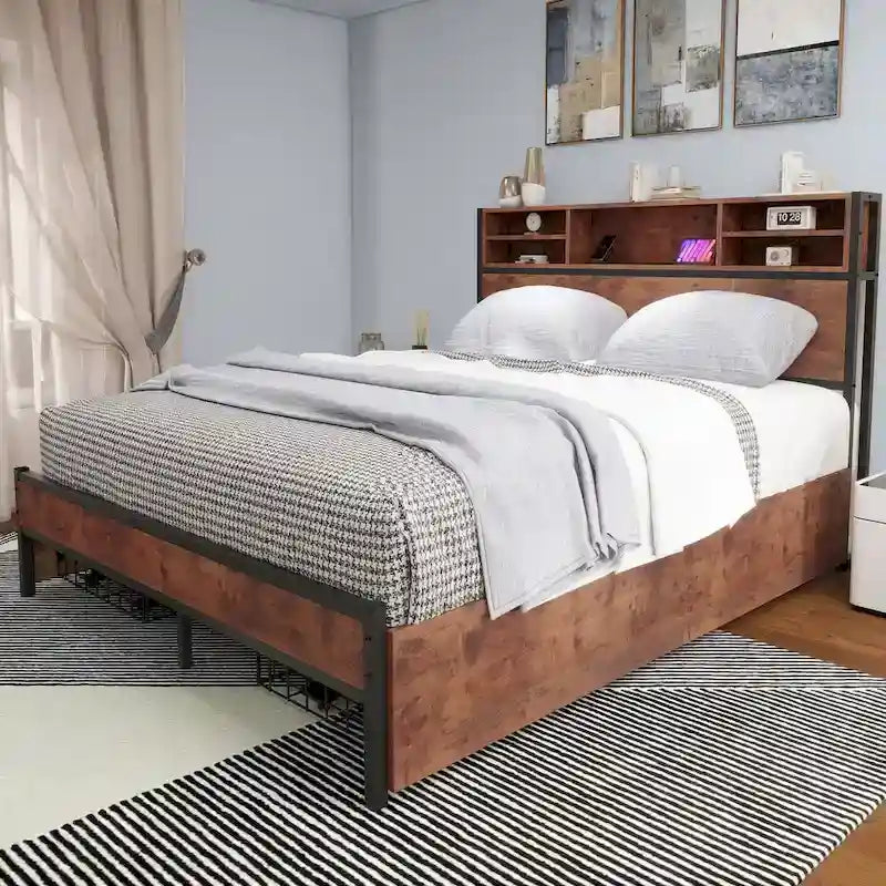 Queen/King Metal Platform Bed with 4 Storage Drawers & Built-In Charging Station